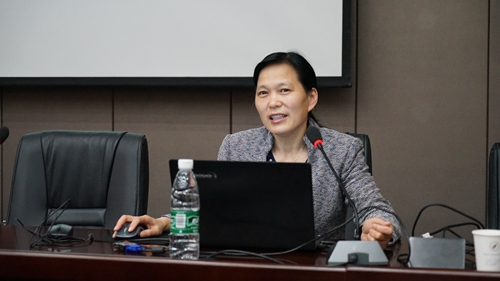 湖南化工职院副校长隆平教授作“学校整体推进网络学习空间的经验做法”报告1