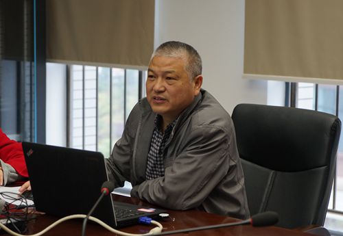 湖南化工职院校长王雄伟介绍学校情况