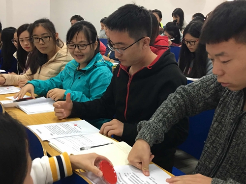 毕业生党员“留给母校的承诺”
