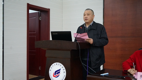 湖南化工职业技术学院校长王雄伟教授致辞