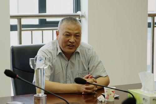 王校长