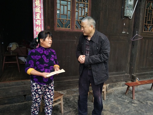 王雄伟校长慰问2