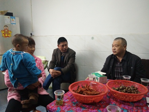 王雄伟校长慰问
