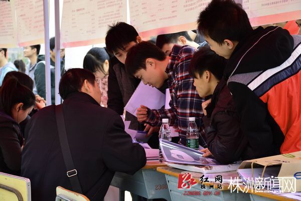 nEO_IMG_企业学生交流2