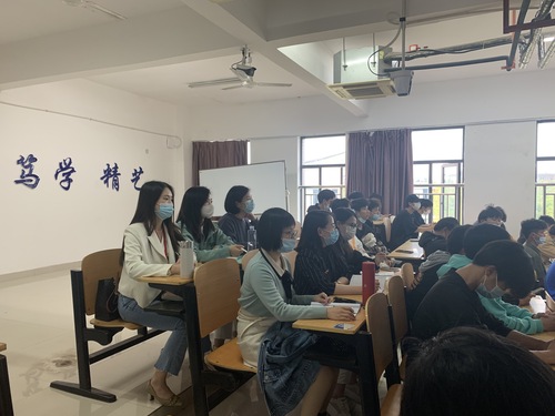 积跬步以至千里——基础课部新进教师自主开展听课学习活动