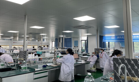 湖南化工职院选手在湖南省第一届职业技能大赛化学实验室技术项目中获佳绩